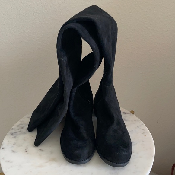 Stuart Weizmann Thigh High Hilo Suede Boots - Picture 4 of 5